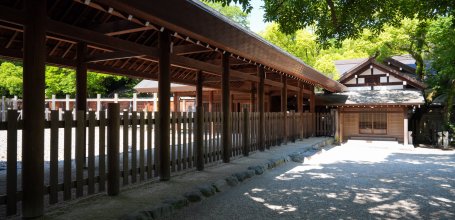 Atsuta-jingu (Nagoya), vue sur l'enceinte principale sacrée du sanctuaire