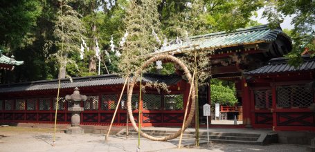 Nezu-jinja (Tokyo), cerceau de purification Chinowa pour Nagoshi no Harae le 30 juin