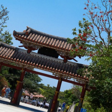 Porte Shureimon du château de Shuri (en 2009)