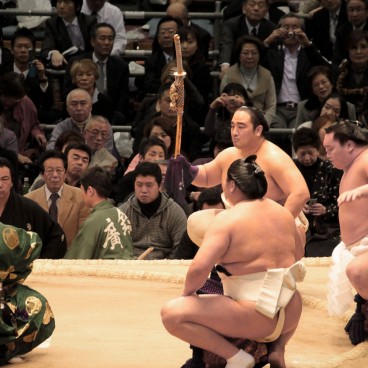 Tournoi de Sumo à Osaka, Cérémonie sur le ring dohyo