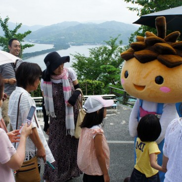 Amanohashidate, mascotte japonaise au parc Kasamatsu