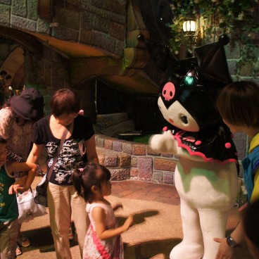 sanrio-puroland-tokyo-hello-kitty-9