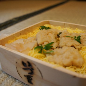 Bento au poisson et omelette à Kyoto 2