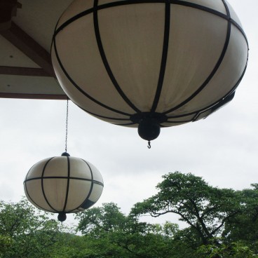 Mont Kurama, Détail d'une lanterne du Kurama-dera