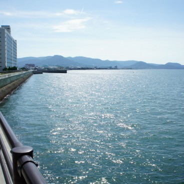Takamatsu, vue sur la mer intérieure de Seto depuis le port 2