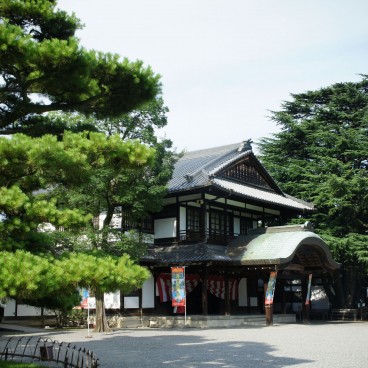 Ritsurin Koen (Takamatsu), Musée d'artisanat local Shoko-shoreikan