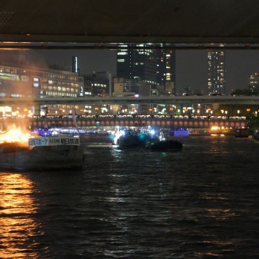 Tenjin Matsuri à Osaka, Parade nocturne en bateau 3