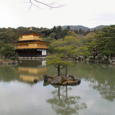 Kinkaku-ji (Kyoto), ancienne vue panoramique du Pavillon d'or