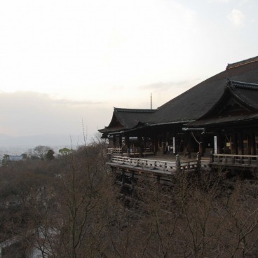 Kiyomizu-dera, Vue sur le pavillon principal avant les travaux de rénovation