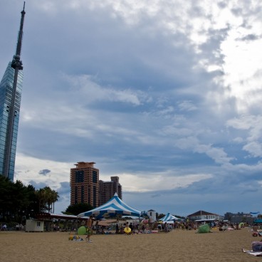 Fukuoka Tower, vue de Seaside Momochi Park