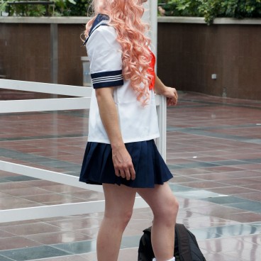 cosplay-schoolgirl-japan-expo