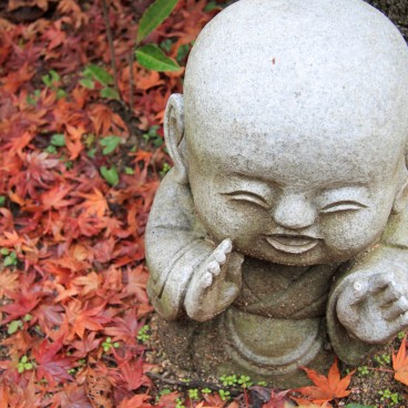 Daisho-in (Miyajima), Bébé Bouddha dans les feuilles d'érable