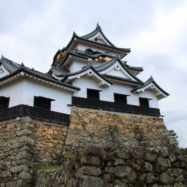 Hikone, Vue du donjon dans l'enceinte Honmaru 4