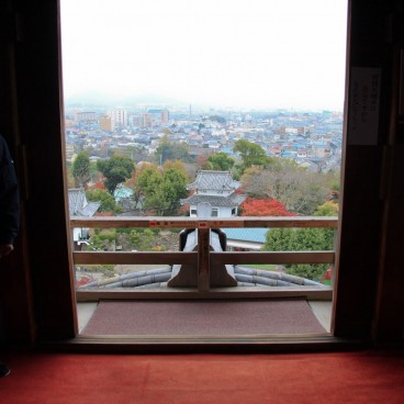 Château d'Inuyama (préfecture d'Aichi), Vue sur la ville depuis l'intérieur du donjon