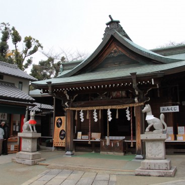 Château d'Inuyama (préfecture d'Aichi), Pavillon dans l'enceinte des sanctuaires