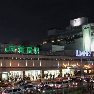 gare-jr-shinjuku-tokyo