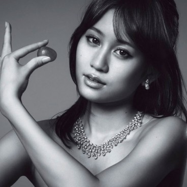 maeda-atsuko-vogue-japon