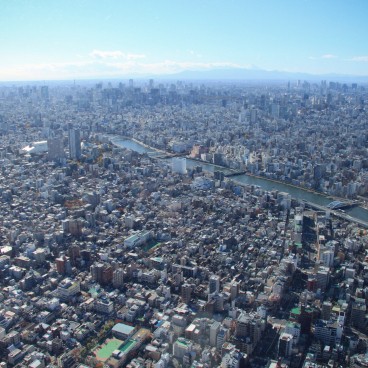 Tokyo SkyTree, Vue sur la rivière Sumida et l'Asahi Beer Hall
