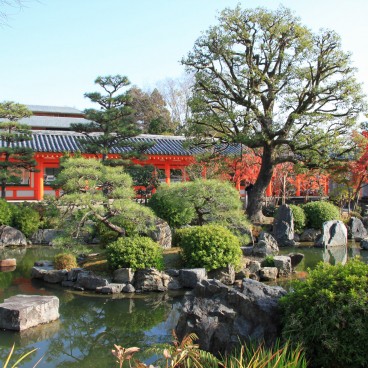 Sanjusangen-do à Kyoto, Jardin japonais dans l'enceinte du temple