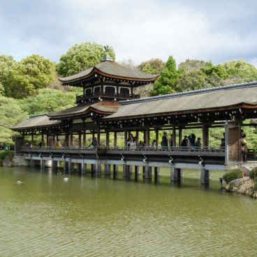 Heian-jingu (Kyoto), bâtiment Taihei-kaku (pont couvert hashi-dono)
