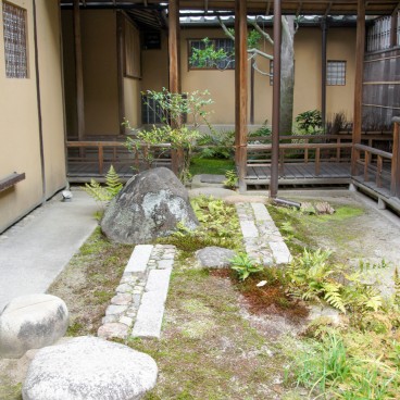 Isui-en (Nara), patio de la maison de thé Teishuken