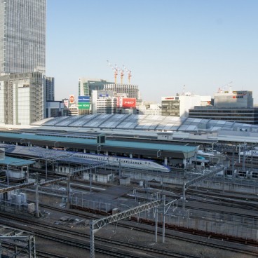 Kitte Marunouchi, Vue sur les voies de la gare de Tokyo
