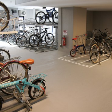 Osaka, parking à vélo dans une résidence privée