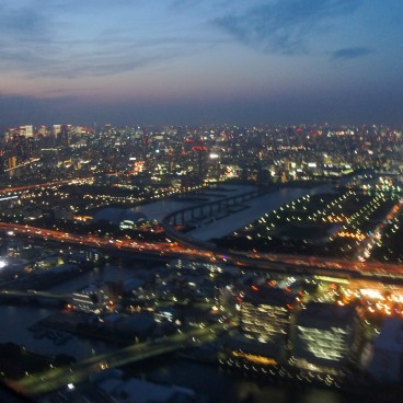 Tour en hélicoptère à Tokyo, Vue nocturne sur la ville