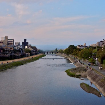 5063956695 234b071bc5 B