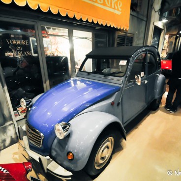History Garage (MegaWeb Toyota, Odaiba), exposition de voiture 2CV