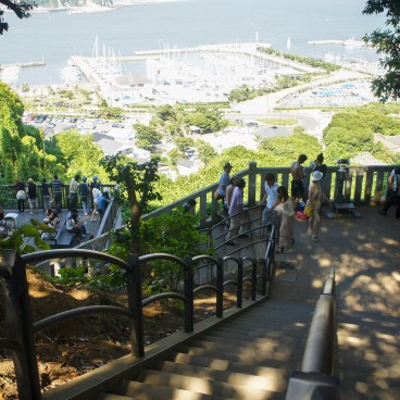 Enoshima-jinja, Vue sur le port 2