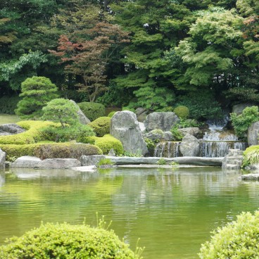 Parc Ohori (Fukuoka), Cascade dans le jardin japonais Ohori Teien 2
