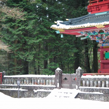 Toshogu à Nikko, détail des décors de la pagode à 5 étages Gojunoto 2