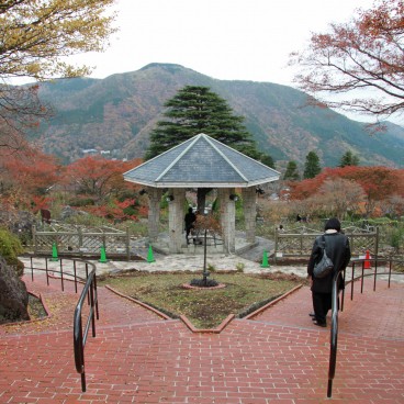 Parc Gora à Hakone, vue sur le cèdre et les environs en automne