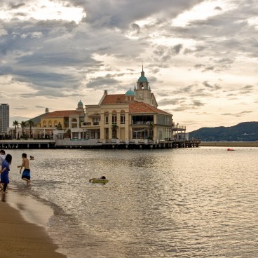 Seaside Momochi (Fukuoka), Vue sur Marizon au coucher du soleil