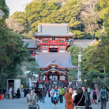 Tsurugaoka Hachiman-gu (Kamakura), allée intérieure principale du sanctuaire 3