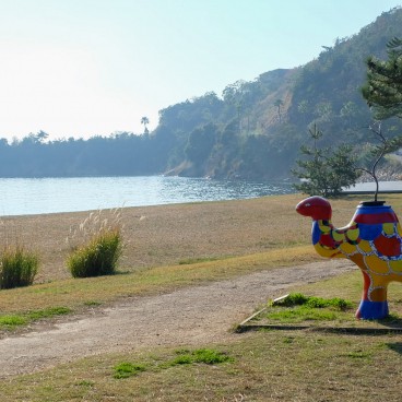 Naoshima, Sculpture Camel de Niki de Saint Phalle