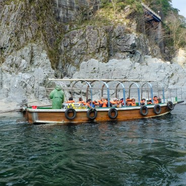 Gorges Oboke-Koboke (Shikoku), Bateau de croisière