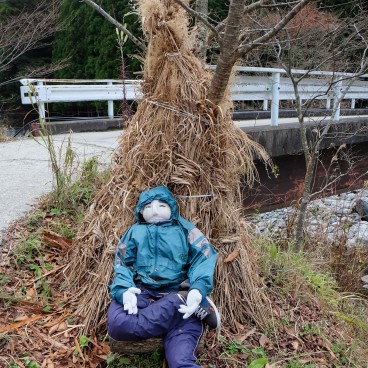 Kakashi no Sato, épouvantail dans les champs 5