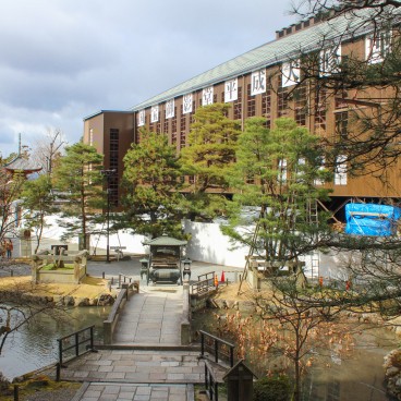 Temple Chion-in à Kyoto, Pavillon Miei-do sous sarcophage pendant la Grande rénovation de l'ère Heisei