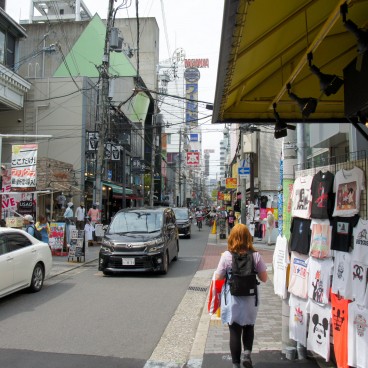 America Mura (Osaka), Boutiques de vêtements 2