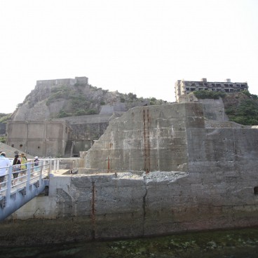 Hashima, Débarquement de passagers sur Gunkanjima