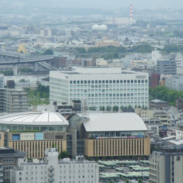 Kyoto Tower, Vue sur le siège social de Nintendo