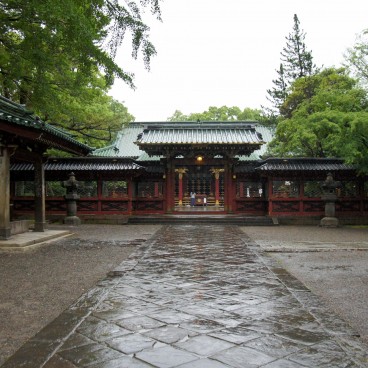 Nezu-jinja (Tokyo), Porte Karamon