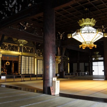 Nishi Hongan-ji (Kyoto), vue intérieure de l'Amida-do