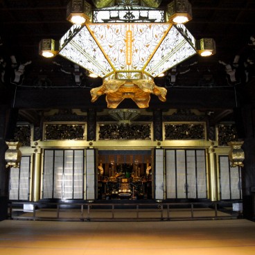 Nishi Hongan-ji (Kyoto), Un autel