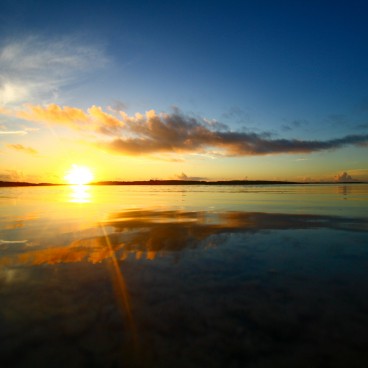 Ile de Kume-jima à Okinawa, Coucher de soleil sur l'océan