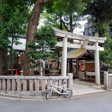 Sanctuaire Ebisu-jinja au nord-ouest de la gare JR