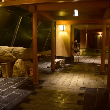 Atsumi Onsen Bankokuya (Tsuruoka), Espace des bains