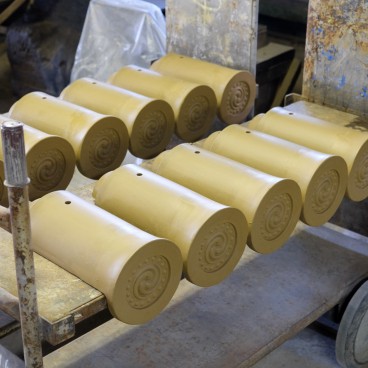 Koyo Seiga (Himeji), Tuiles Ibushi en cours de séchage